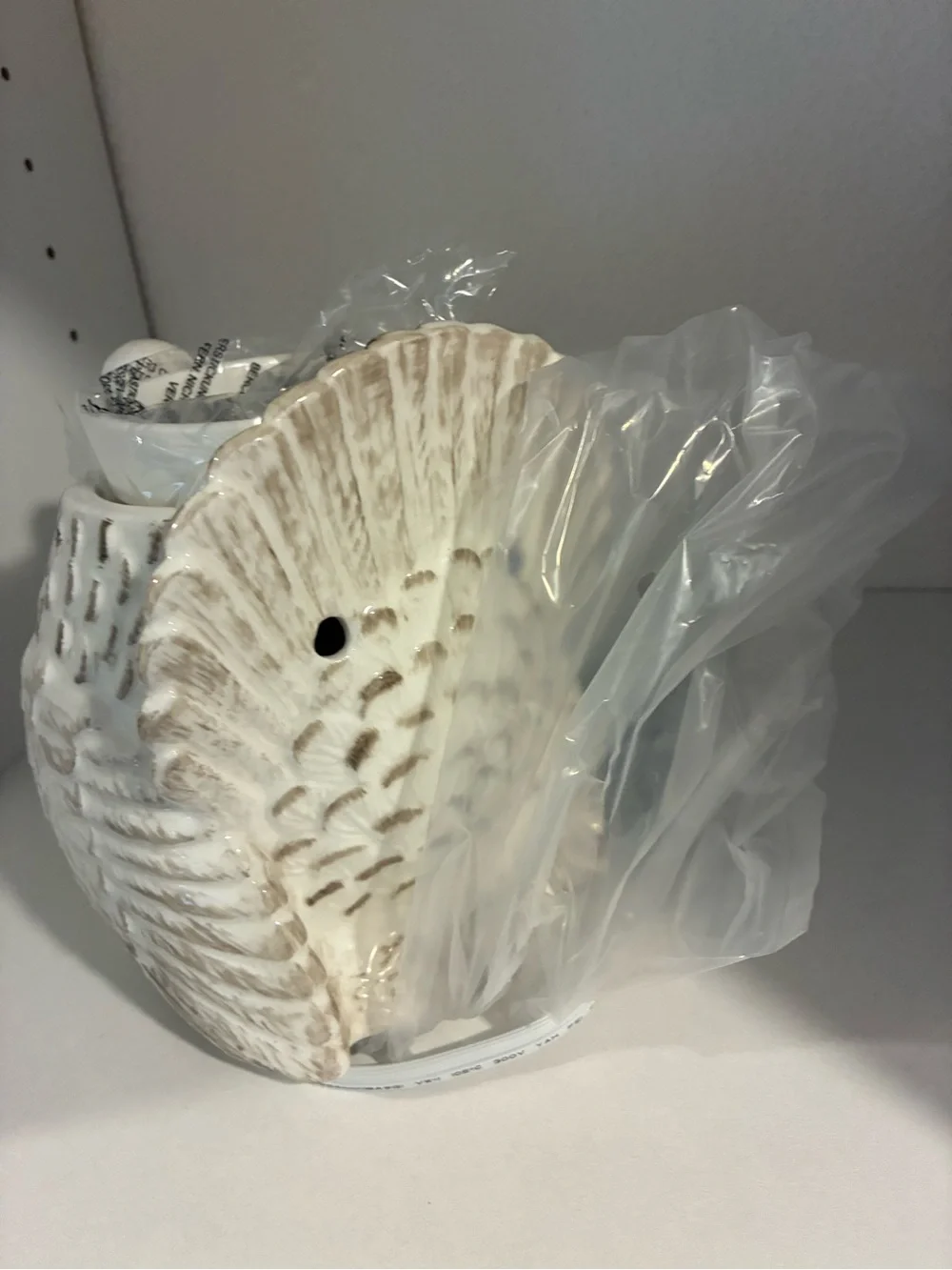 Scentsy Tom the Turkey Ceramic Warmer — White with Multicolor Band